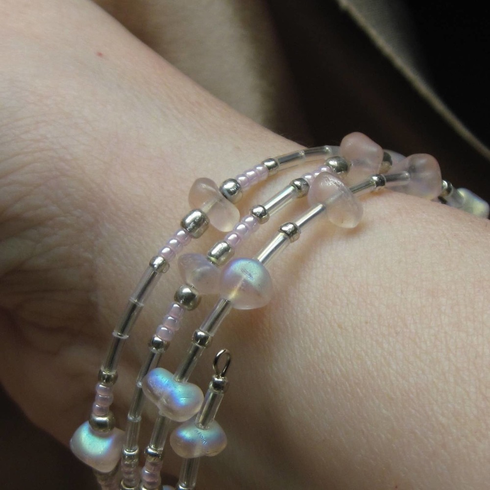 Pink glass & silver bead wrap bracelet - Picture 3 of 6